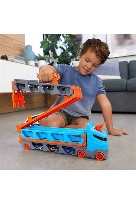 Mattel Hot Wheels Sürat Pistli Tır Adet Ölçekli Araba Içerir Yaş Arası Çocuklar Için