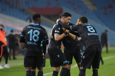 trabzonspor clinches narrow turkish super lig win  denizlispor