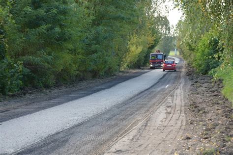 Trwa Przebudowa Powiatowych Dr G W Powiecie Radomszcza Skim Radomsko Pl