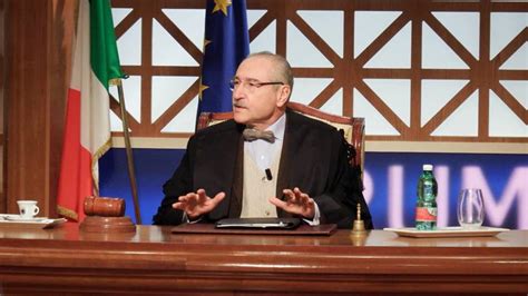 Forum con Barbara Palombelli giudice Lei è gay o ha tendenze normali il pubblico non