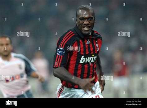 Clarence Seedorf Ac Milan Hi Res Stock Photography And Images Alamy