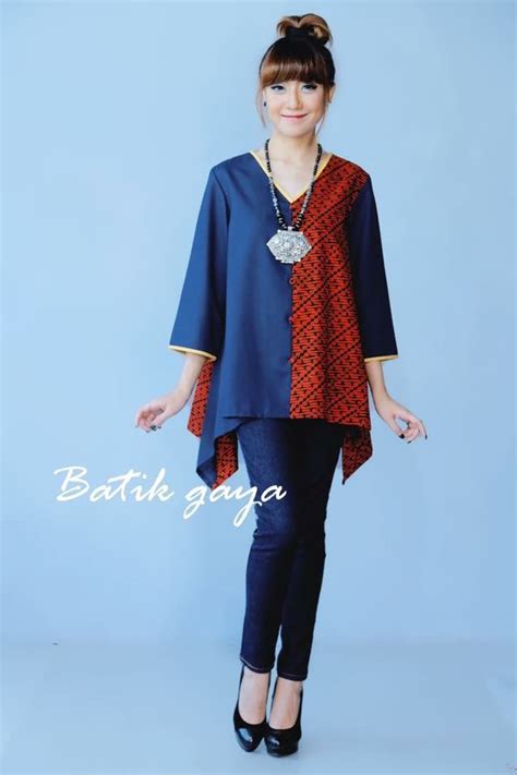 Pin Di Batik Pakaian Wanita Model Baju Wanita Desain Blus