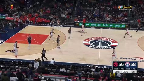 Daniel Gafford with a dunk vs the Toronto Raptors - Yahoo Sports