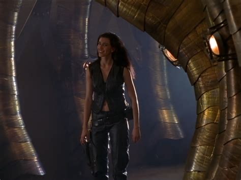 Claudia Black Farscape