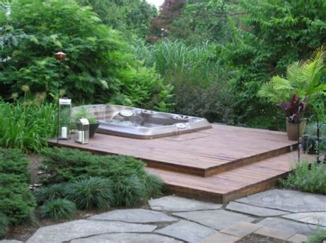 30 Stunning Garden Hot Tub Designs