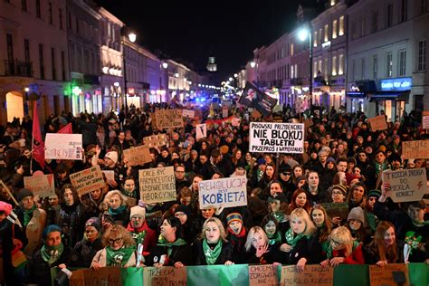 Actie Om Recht Op Abortus Voor Vrouwen Uit Heel De Eu Beschikbaar Te