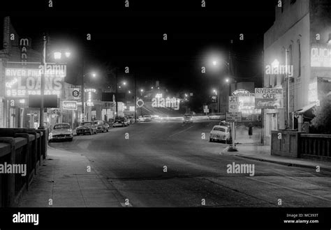 1950s Main Street Small Town Hi Res Stock Photography And Images Alamy