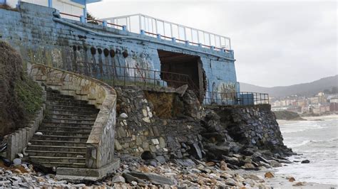 El Mar Destroza El Restaurante Moby Dick En A Mari A Lucense Y Plantea