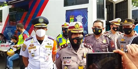 Operasi Ketupat Jaya Ditlantas Polda Metro Adakan Tes Swab