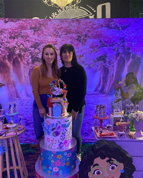 La Mamá De El Noba Le Hizo Una Espectacular Torta De Cumpleaños A La Hija De Barby Silenzi Infobae