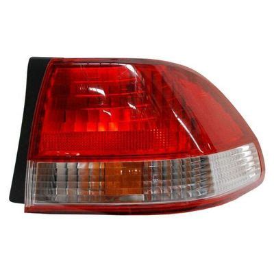 Calavera Derecha Exterior Rojo Con Focos TYC 11 5465 00 1A Ford