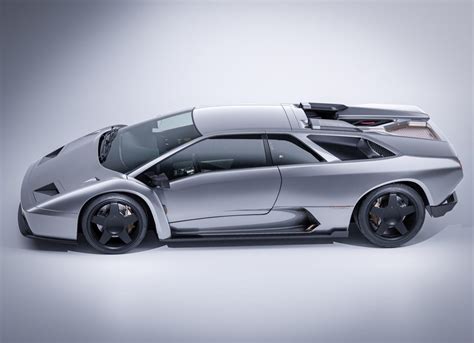 Diablo Eccentrica Uses Titanium D Printing For Lambo Restomod