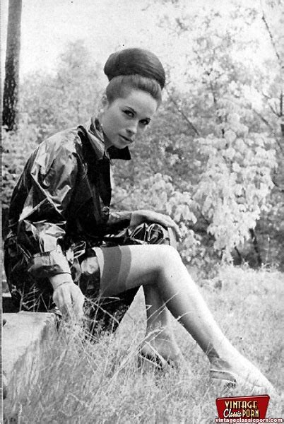 Retro Porn Classic Vintage Sexy Classic Si XXX Dessert Picture