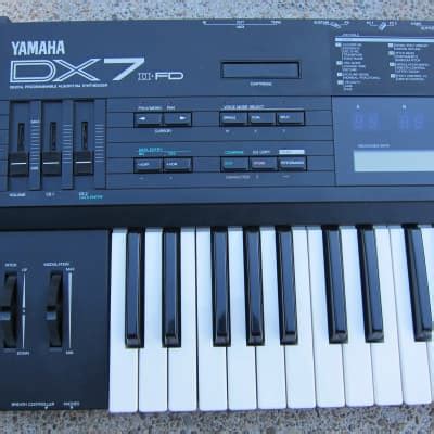 Yamaha Dx Ii Fd Used On Sale Yamaha Black Boxes Online Archive