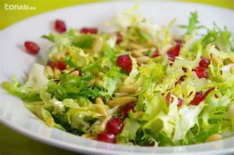 Receta De Ensalada De Escarola Granada Y Nueces