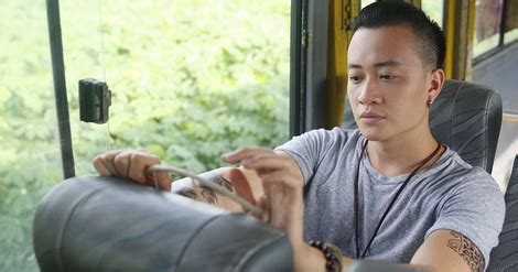 HOT BOY NỔI LOẠN 2