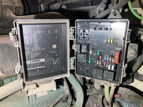 2019 Volvo VNL Fuse Box For Sale | Sioux Falls, SD | 25402988
