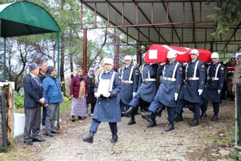 Kore gazisi askeri törenle son yolculuğuna uğurlandı Haberler