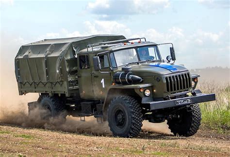 Picture of Ural-43206 4x4 Light Cargo Military Truck Overland Vehicles ...