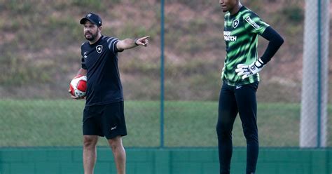 Preparador De Goleiros Do Botafogo Destaca Pr Temporada V Gatito