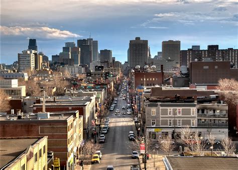 Sainte Catherine une rue phare de Montréal Pointe à Callière Cité