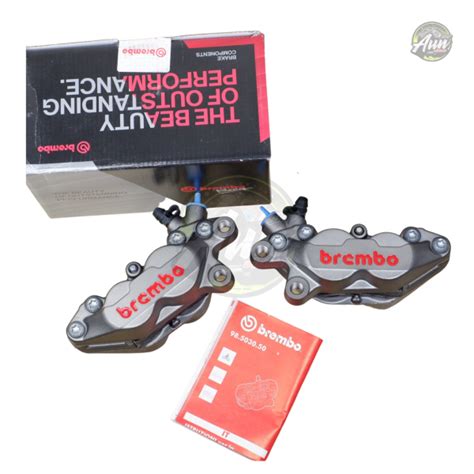 ปั๊ม Brembo 4 พอต หูชิด สีเทา Aunoption