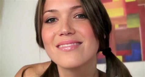 Mandy Moore And Lizz Tayler Team Up To Get Their Fake Celebrity Asses