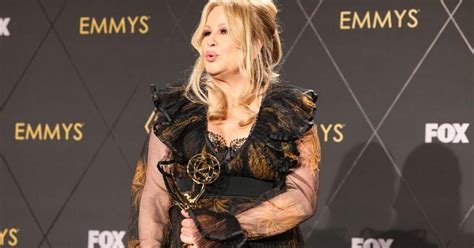 Jennifer Coolidge Thanks All The Evil Gays For Helping Her Win An