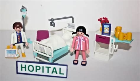 PLAYMOBIL 3980 CHAMBRE D Hopital Fille Avec Couettes Medecin 100