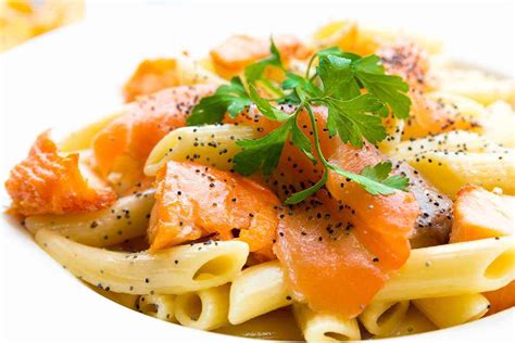 Pasta Al Salmone Senza Panna Ricetta Facile E Veloce Buttalapasta