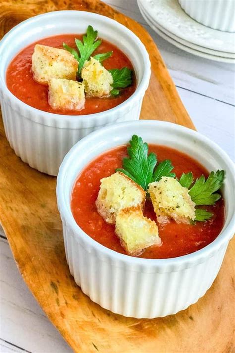 Slow Cooker Tomato Soup With Parmesan Croutons 31 Daily