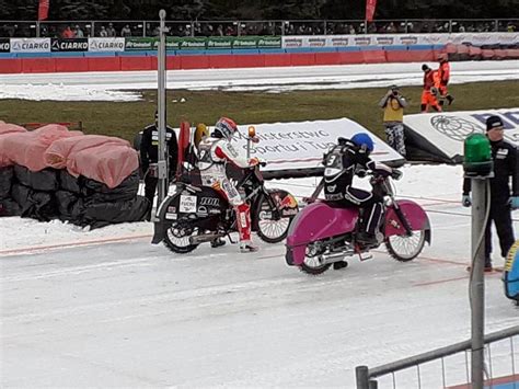 Ice speedway w Sanoku galeria zdjęć z IME NA WIRAŻU