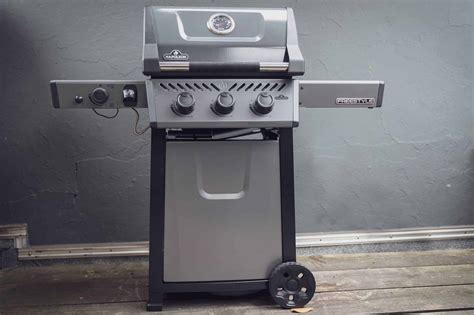 Napoleon Freestyle 365 SIB Der Gasgrill für Einsteiger im Test