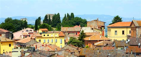 Chiusi Village In Tuscany Things To Do Italia It