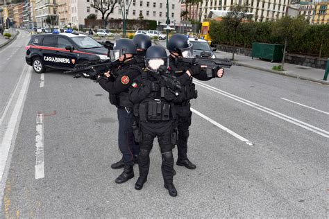 Le Unita Antiterrorismo Dellarma Dei Carabinieri Stella D Italia News