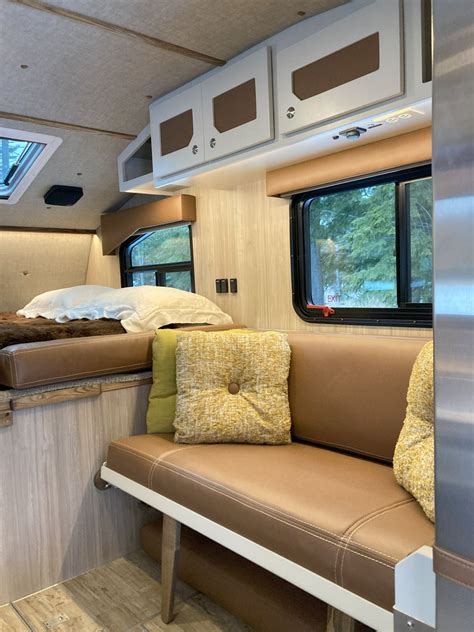 KRUZR 6 - Truck Camper with Bunk Beds | Kingstar