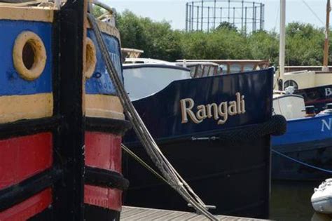 Thames And Kennet Book A Berth Now