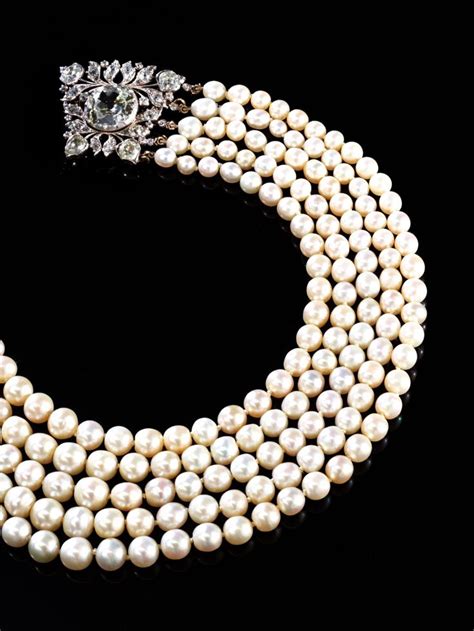 Superb natural pearl and diamond necklace attributed to Köchert late