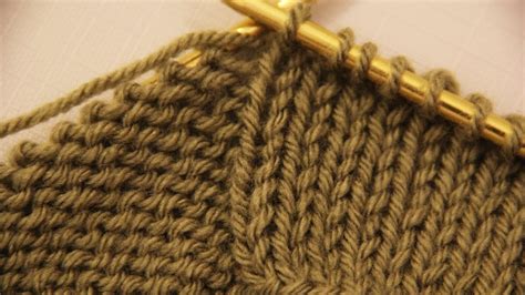 How To Make A Purl And Knit Stitches Basics Of Knitting Video