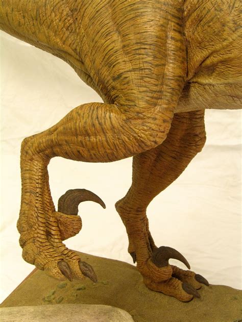 Build report: Horizon's 1/5th scale Velociraptor - AgapeModels.com ...