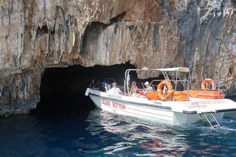 Shipwreck Blue Caves Small Capacity Tour Oreao Daily Tours