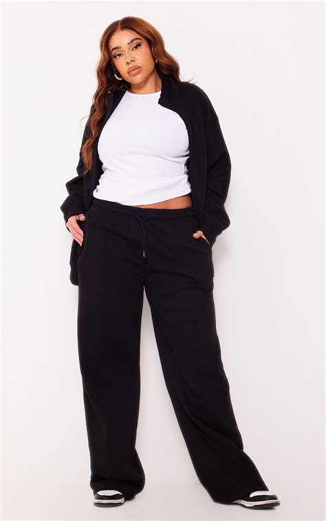 Plus Black Mid Rise Seam Straight Leg Sweatpants Plus Size Prettylittlething Usa