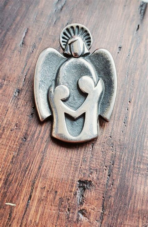 Retired James Avery Guardian Angel Pin Brooch About 1 Gem