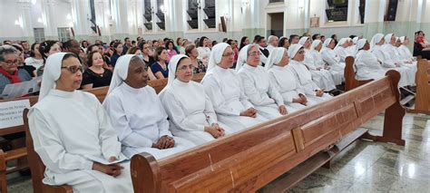 Congrega O Das Filhas De Nossa Senhora Do Monte Calv Rio Celebram