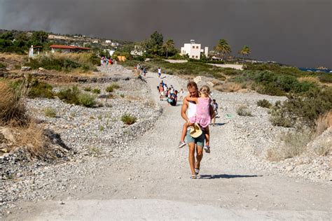 Rodos Taki Orman Yang N Devam Ediyor