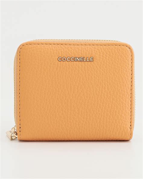 Кошелек Coccinelle — купить в интернет-магазине OZON с быстрой доставкой