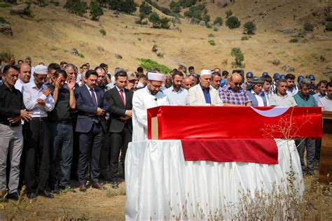 Hakkari de hayatını kaybeden Güvenlik korucusu için tören