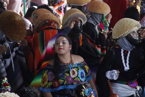 Fotos De Los Parachicos Que Danzan En Chiapa De Corzo M Xico Desconocido