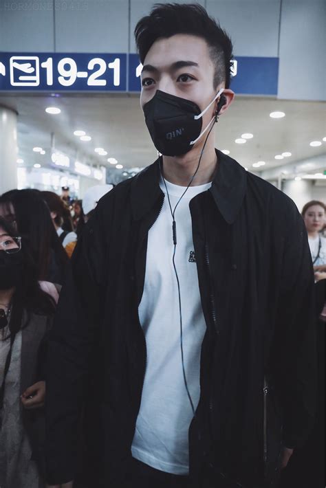 180421 Bu Fan @ PEK cr. HORMONES0413_卜凡图博 #IdolProducer #偶像练习生 #ONER # ...