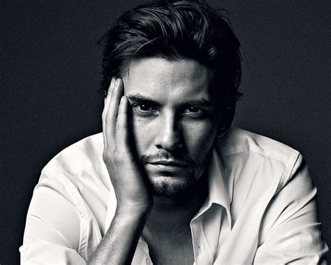 Ben Barnes Bw Black Man White Actor HD Wallpaper Peakpx